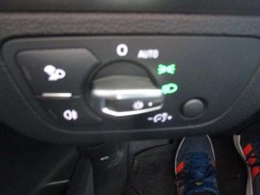 Audi Q5 S Line 40 TDI — photo 24