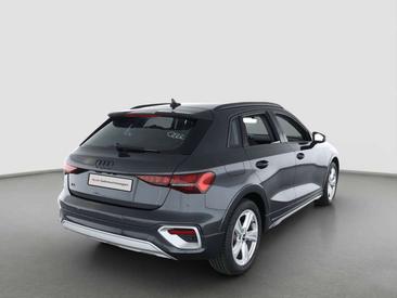 Audi A3 40 TFSI E — photo 2