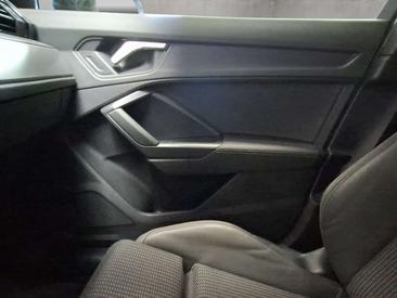 Audi Q3 S Line 45 E — photo 16
