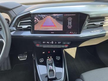Audi Q4 E-tron S Line 50 — photo 4