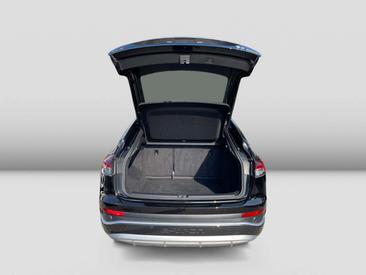 Audi Q4 E-tron S Line 50 — photo 9