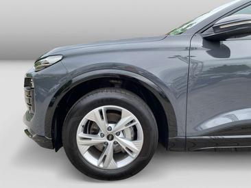 Audi Q6 E-tron — photo 2
