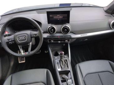 Audi Q2 Advanced 35 TFSI — photo 9