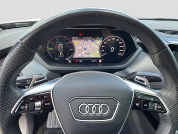 Audi E-tron GT — photo 6