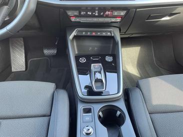 Audi A3 S Line TFSI — photo 5