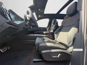 Audi Q7 — photo 12