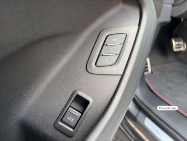 Audi Q7 — photo 20