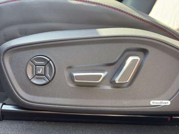 Audi Q7 — photo 26