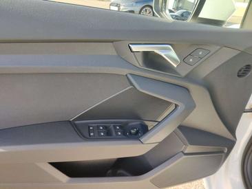 Audi A3 Advanced 35 TFSI — photo 14
