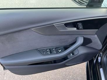 Audi RS4 2.9 TFSI — photo 14