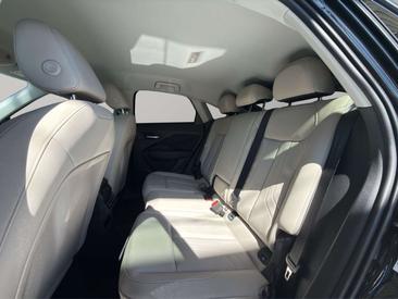 Audi Q3 S Line E-hybrid — photo 16