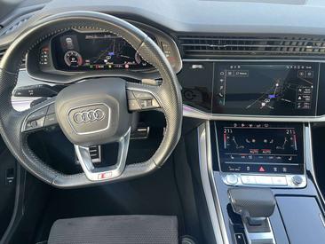 Audi Q8 S Line 50 TDI — photo 10