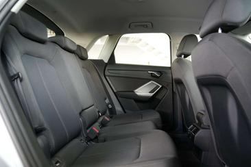 Audi Q3 45 TFSI E — photo 13
