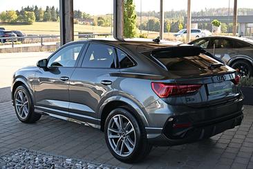 Audi Q3 Sportback S Line 35 TFSI — photo 3