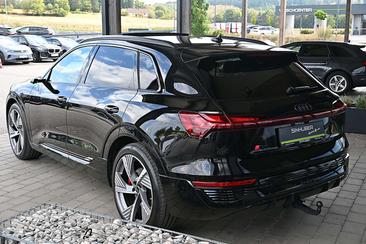 Audi Q8 E-tron S Line 55 E-tron — photo 2