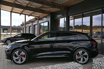 Audi Q8 E-tron S Line 55 E-tron
