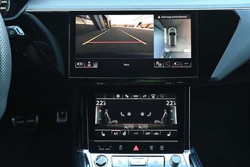 Audi Q8 E-tron S Line 55 E-tron — photo 10