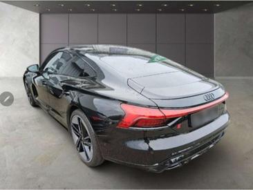 Audi RS E-tron GT — photo 4