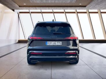 Audi Q7 S Line — photo 3