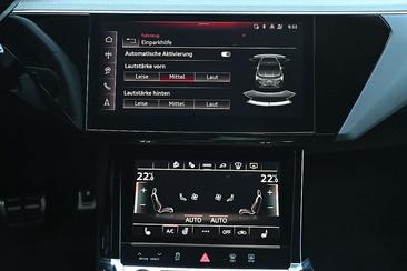 Audi Q8 E-tron S Line 55 E-tron — photo 33