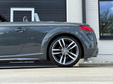 Audi TT S Line 40 TFSI — photo 14