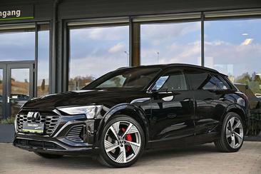Audi Q8 E-tron S Line 55 E-tron — photo 41