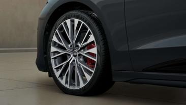 Audi A6 E-tron S Line Avant — photo 8