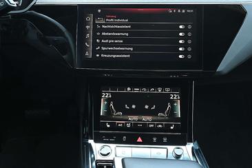 Audi E-tron S Line Black Edition 55 — photo 32