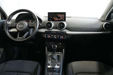 Audi Q2 Advanced 35 TFSI — photo 18