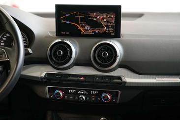Audi Q2 Advanced 35 TFSI — photo 19