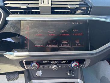 Audi Q3 35 TFSI — photo 12