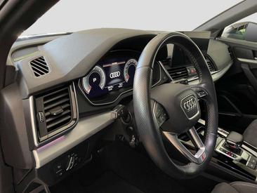 Audi Q5 S Line 40 TDI — photo 10