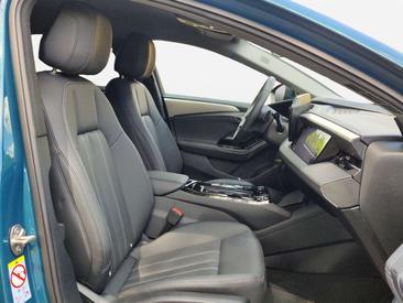 Audi A6 E-tron — photo 3