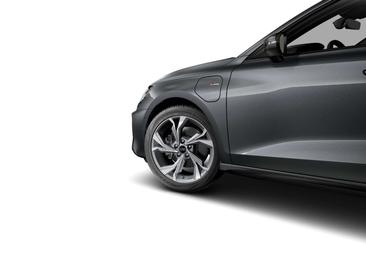 Audi A3 S Line 40 TFSI E — photo 3
