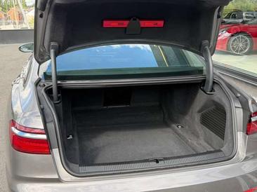 Audi A8 50 TDI — photo 10