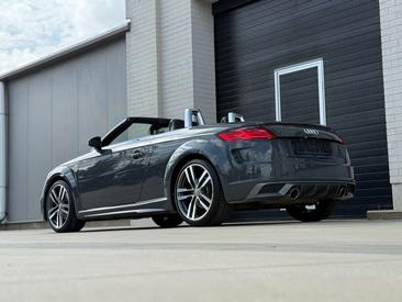 Audi TT S Line 40 TFSI — photo 18
