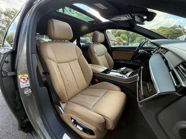 Audi A8 50 TDI — photo 19