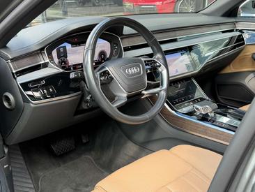 Audi A8 50 TDI — photo 11