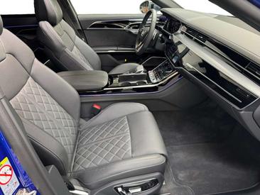 Audi S8 Exclusive 4.0 TFSI — photo 8