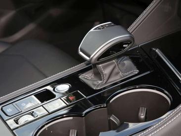 Volkswagen Touareg TDI 4Motion R-Line — photo 10
