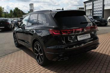 Volkswagen Touareg R-Line — photo 4