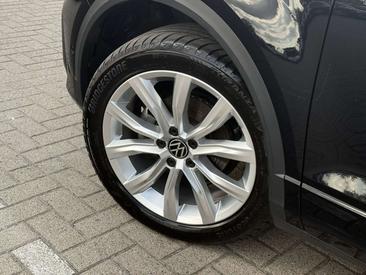 Volkswagen T-Roc R-Line — photo 10