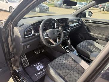 Volkswagen T-Roc R-Line — photo 15