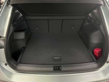 Volkswagen TIGUAN R-Line — photo 8