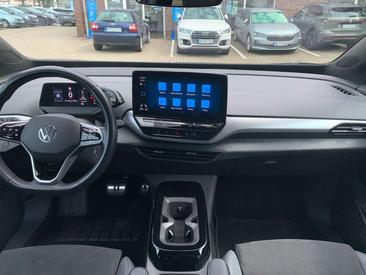Volkswagen ID.5 Pro Performance — photo 11