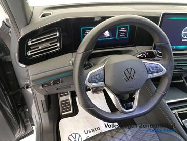 Volkswagen TIGUAN 4Motion R-Line — photo 12