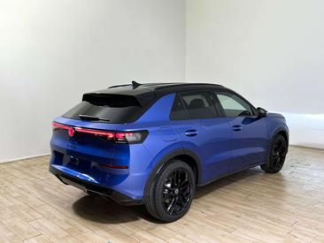 Volkswagen T-Roc ETSI R-Line — photo 5