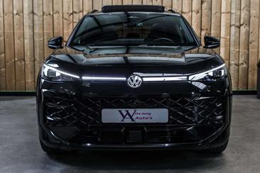 Volkswagen T-Roc ETSI R-Line — photo 7