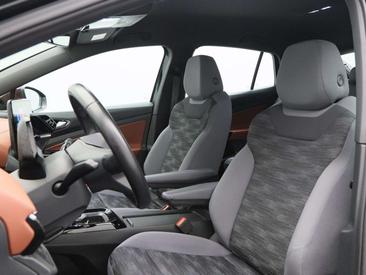 Volkswagen ID.5 Pro — photo 4