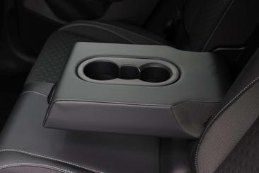 Volkswagen T-Roc ETSI R-Line — photo 44